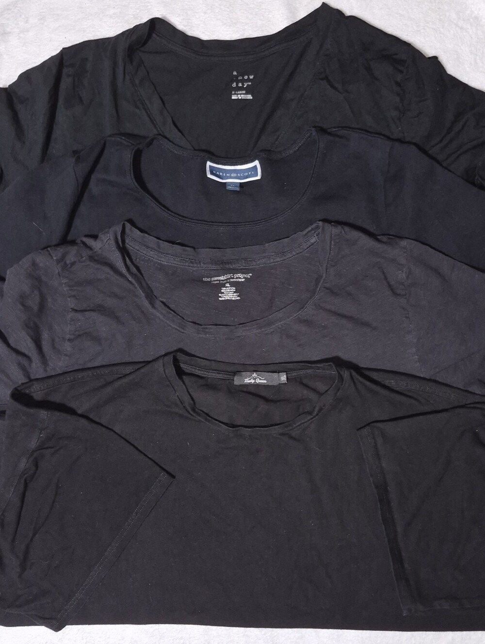 Lot of 4 Women's Black T-Shirts Size XL Essential Staples Cotton Crew V-Neck